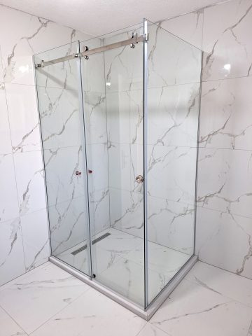 Ugaone klizne tuš kabine